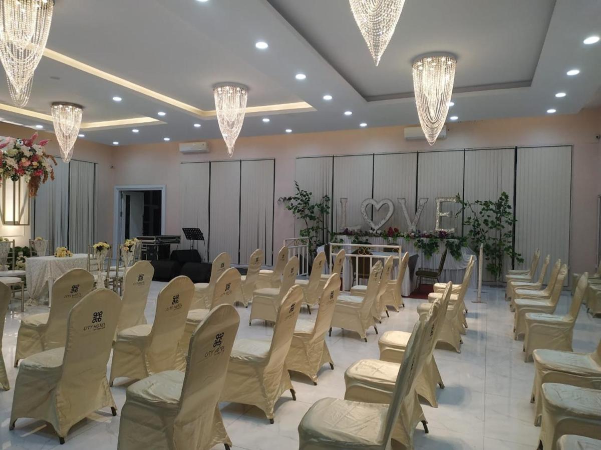 City Hotel تاسيكمالايا المظهر الخارجي الصورة