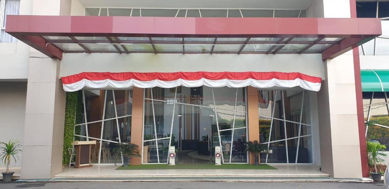 City Hotel تاسيكمالايا المظهر الخارجي الصورة