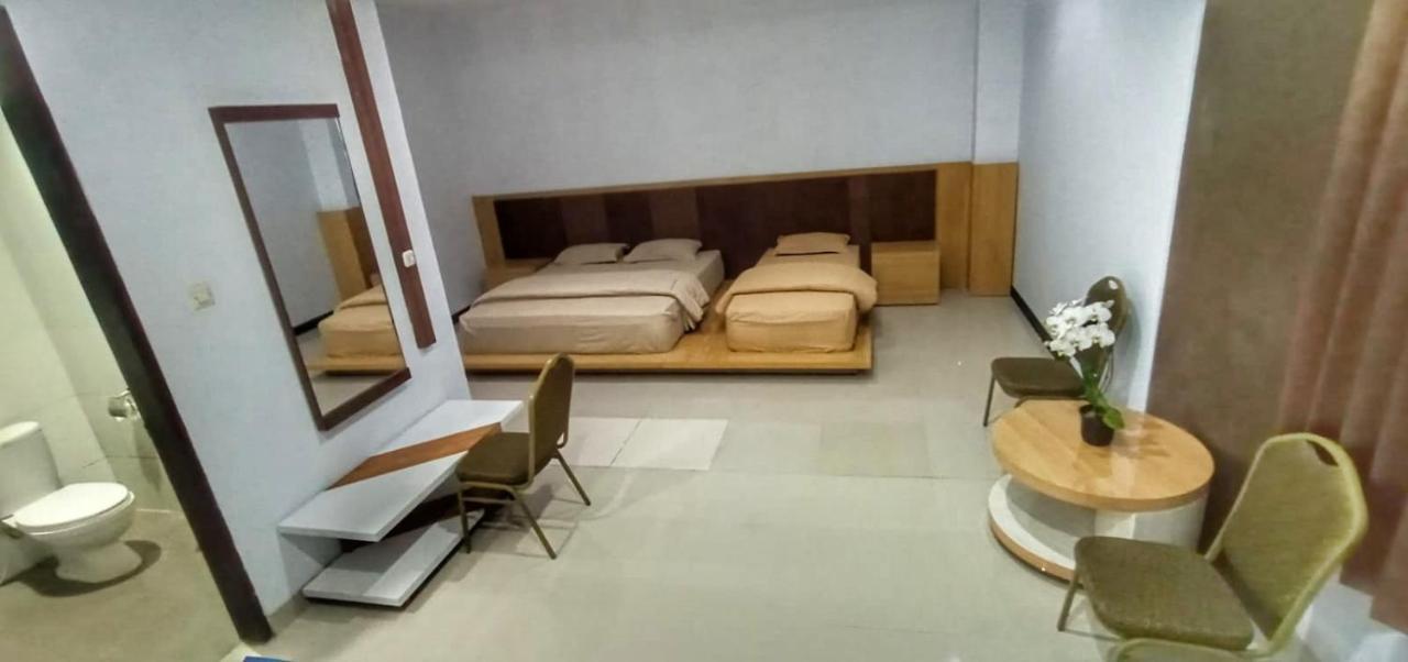 City Hotel تاسيكمالايا المظهر الخارجي الصورة
