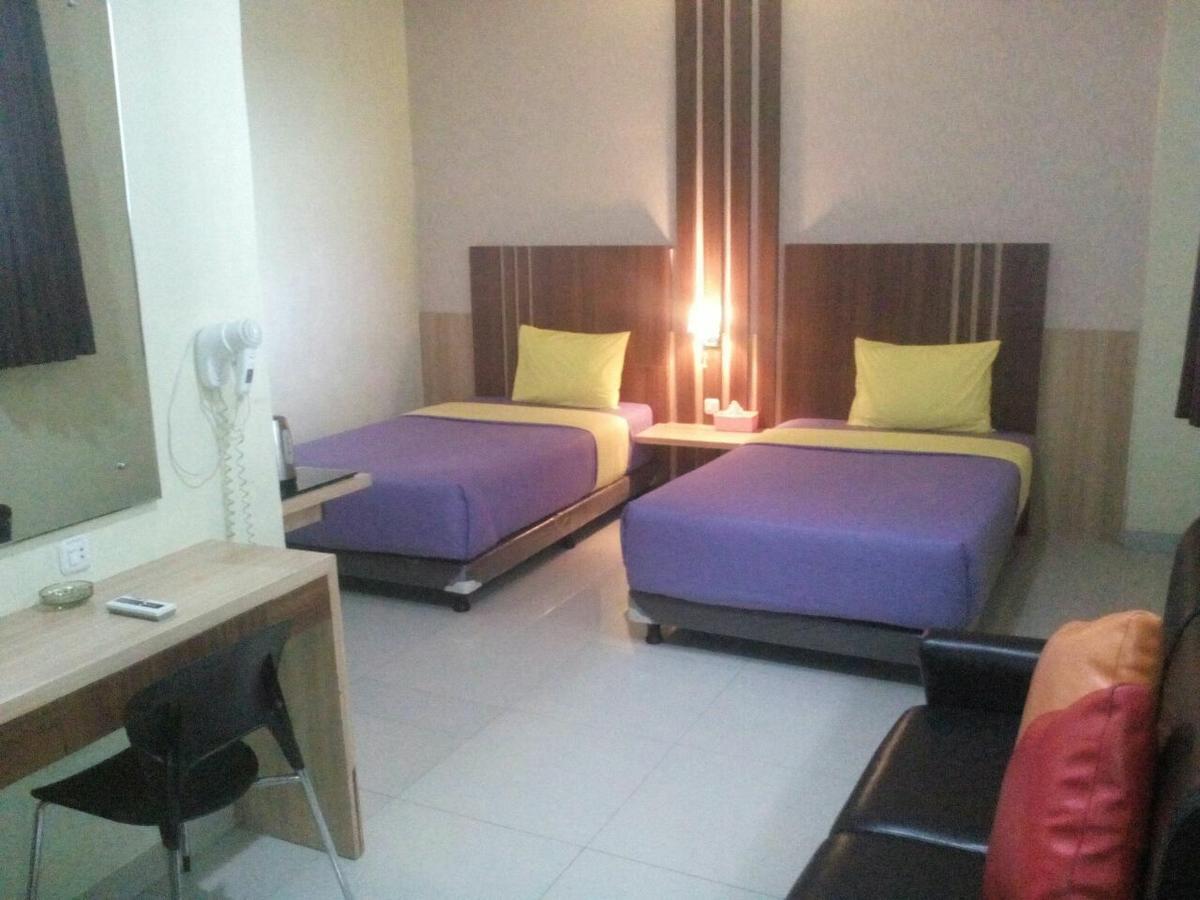 City Hotel تاسيكمالايا المظهر الخارجي الصورة